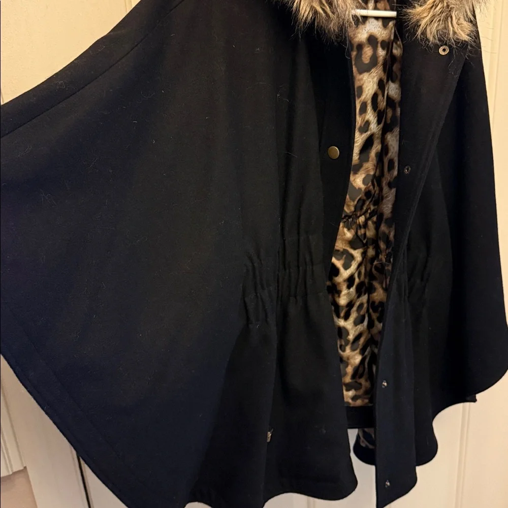Moda International Black Cape with Faux Fur Trim - Picture 2 of 4